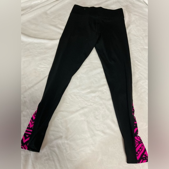 PINK  Black and Pink Yoga Leggings - Picture 5 of 8
